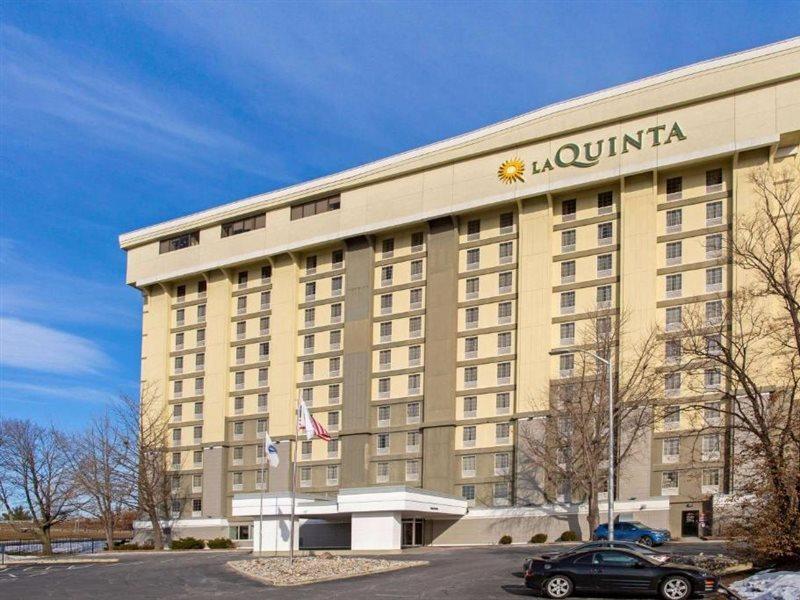 Отель La Quinta By Wyndham Спрингфилд Экстерьер фото